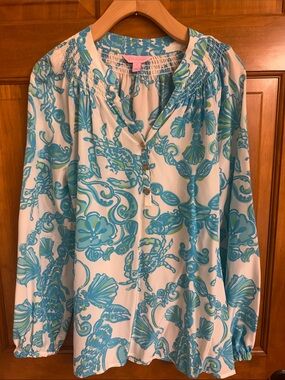 Great condition, Lilly Pulitzer Elsa Silk Top